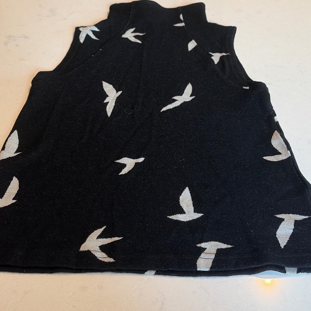 Oiselle Mock Neck Top Womens S Black Bird Print Merino Wool Sleeveless Sport - Picture 4 of 7